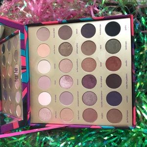 Tarte eyeshadow palette 24 shadows